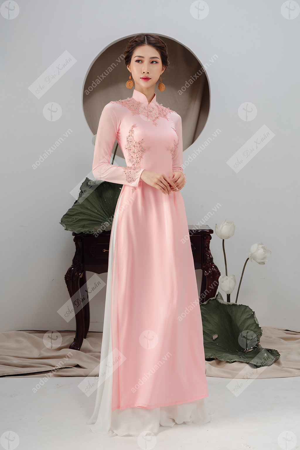 áo dài lụa hồng kết đá - 190301